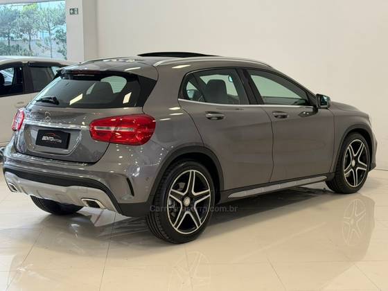 MERCEDES-BENZ GLA 250 2.0 16V TURBO GASOLINA SPORT 4P AUTOMÁTICO